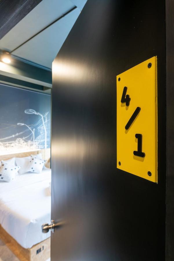 Lobsuek Hostel Банкок Екстериор снимка