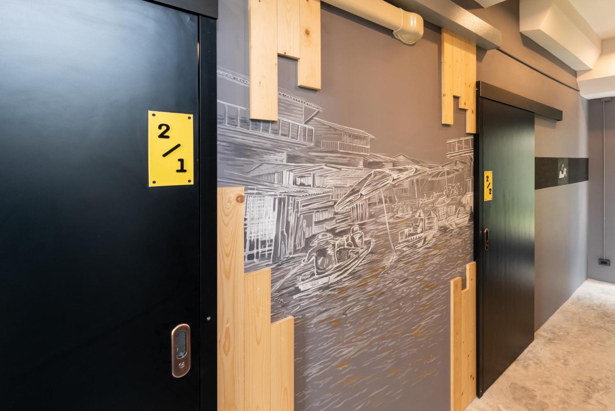 Lobsuek Hostel Банкок Екстериор снимка